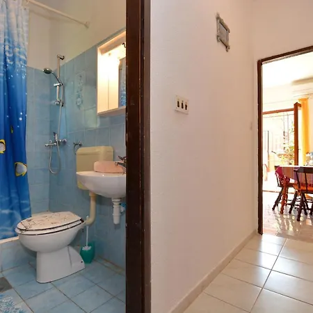 Irena Ciovo Apartment *