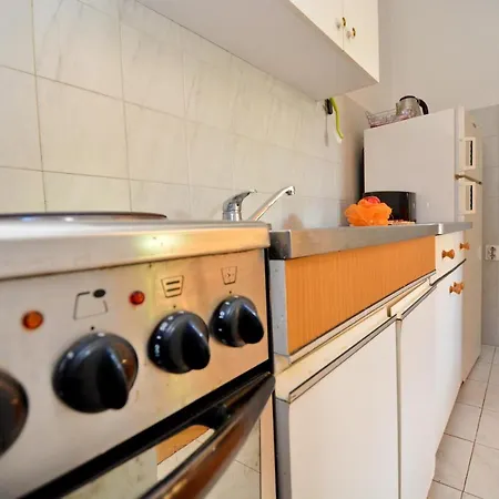 Irena Ciovo Apartment